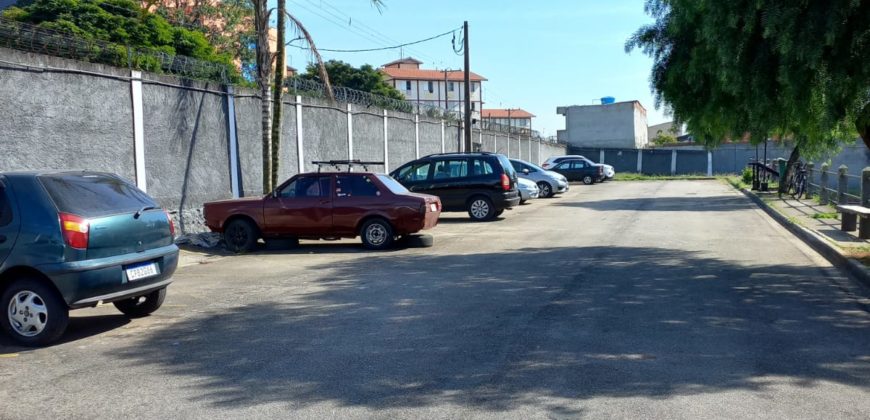 Apto antes da  Coca-Cola, atrás da Garagem de ônibus